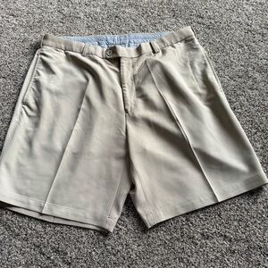 Peter Millar Men’s Performance Golf Shorts Size 36 khaki - great condition!